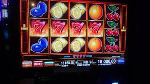 Z63 App လောင်းကစားတွင် KBZPay ဖြင့် MMK ငွေသွင်းကာ Sports VIP Bonus ရယူနေသောမြင်ကွင်း